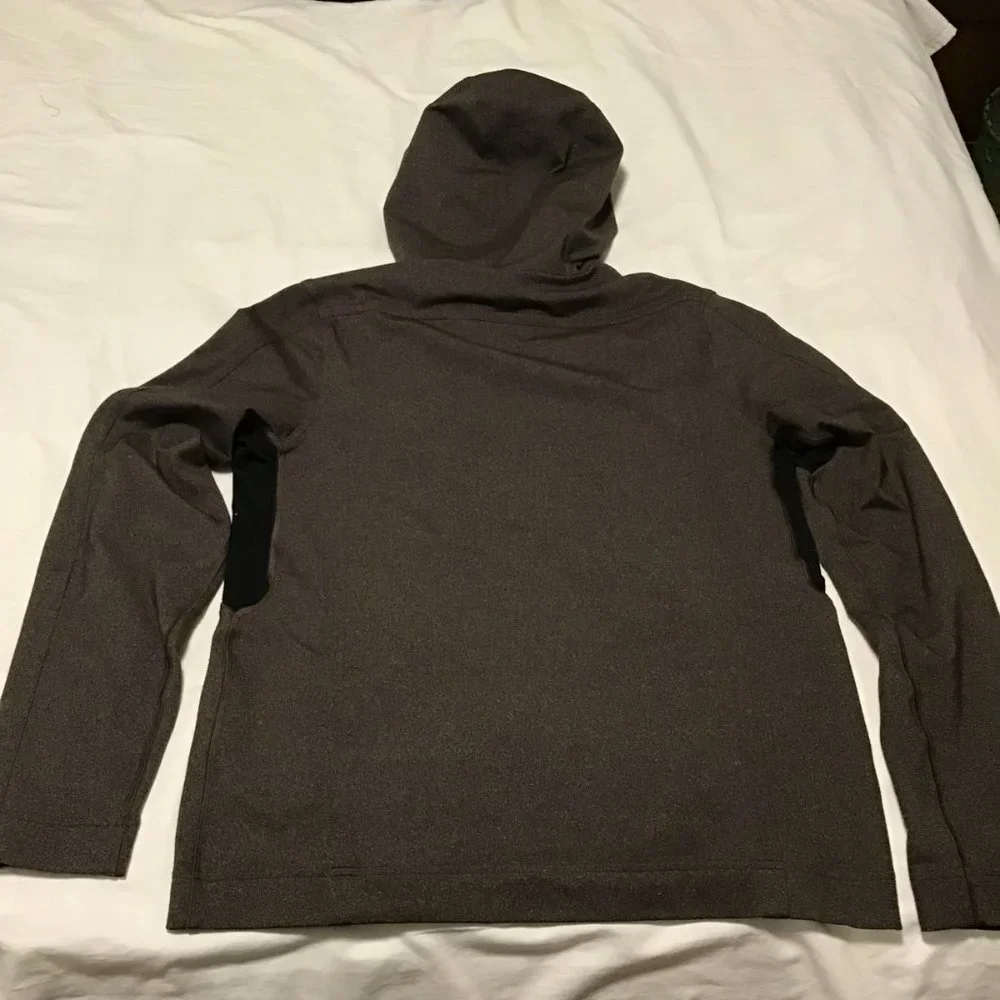 Men's Lululemon Zip Up Hooded Jacket Size S - Picture 2 of 12